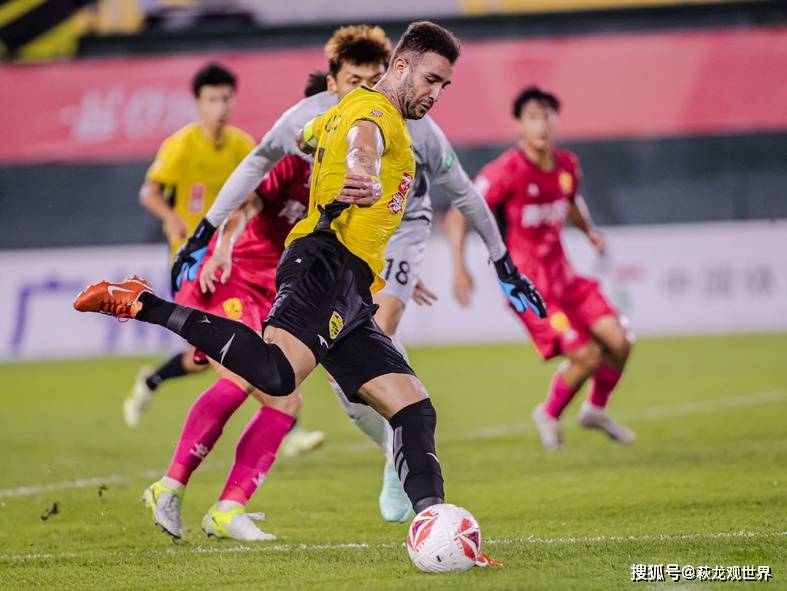 中甲-广东广州豹1-0南通卡洛斯制胜球伊万诺维奇破门被吹惹争议