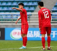 耶子之捞：杜里文屡阵内几所战球甲链